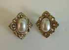 Vintage Gold Tone Faux Pearl Oval Studs Pierced Earrings 1" Costume Jewelry