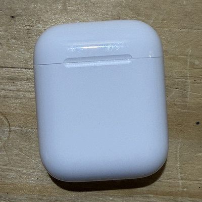 Apple AirPods (1st Gen) Wireless Bluetooth Earbuds w/ Charging Case White