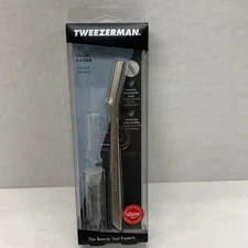 Tweezerman Facial Razor With 3 Replacement Blades and Safety Cap