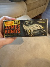 Vintage Corgi 261 James Bond Aston Martin DB5 Boxed with 5 Figures & Papers