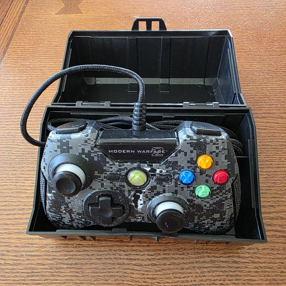 Mad Catz Call of Duty Modern Warfare 2 Controller # 47260