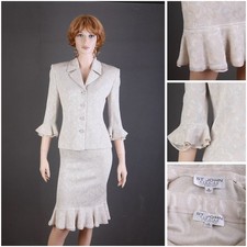 St. John EVENING SHIMMER KNIT 2PC. Suit, JACKET SKIRT, SIZE 2 4,GOLD COLOR,CHIC 