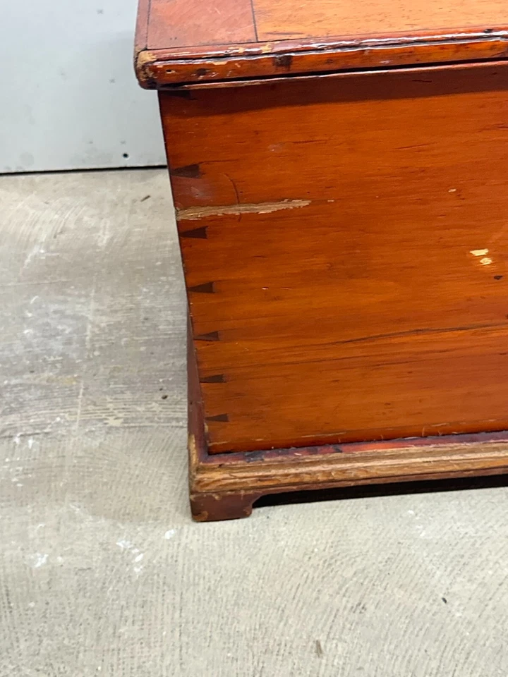 Antigua manta de pino rural cofre colonial 1830 primitivo pequeño Foto 3 de 4