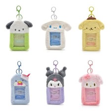 Estuche para tarjetas de felpa Kuromi My Melody Cinnmoroll Estuche de protección para tarjetas de identificación Llavero