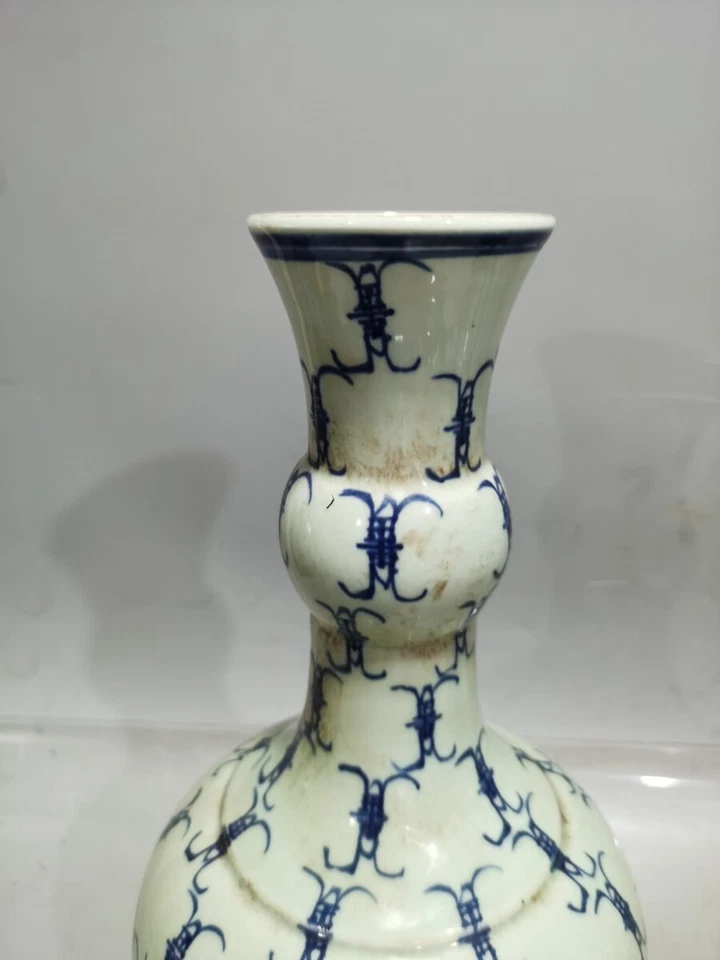 Old Chinese Qing Dynasty Blue & White Porcelain Hand Painted Shou Word Vase - Image 3 of 4