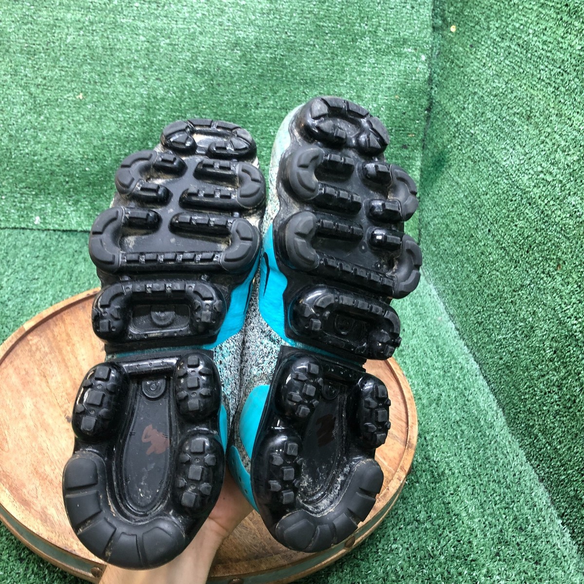 Nike Men Air VaporMax Flyknit 2 Black/Dusty Cactus-Hyper Nike Men Air VaporMax Flyknit 2 Black/Dusty Cactus-Hyper