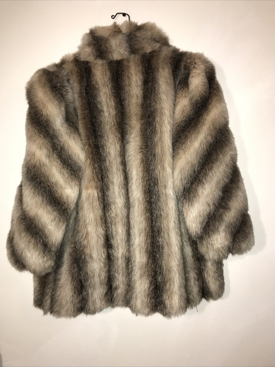 ジャケット・アウター 80s DONNY BROOK short length fur jacket 80s 'Donny Brook' Faux Fur Art Deco Picasso, Black and White Faces