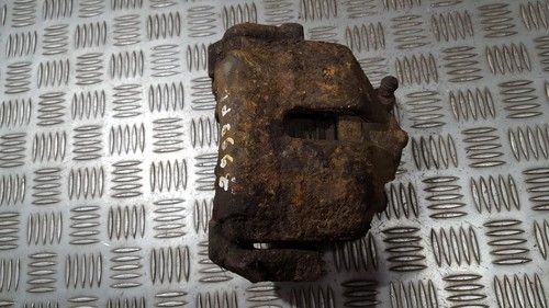 Bremssattel rechts vorne  Volkswagen Jetta DE527004-33