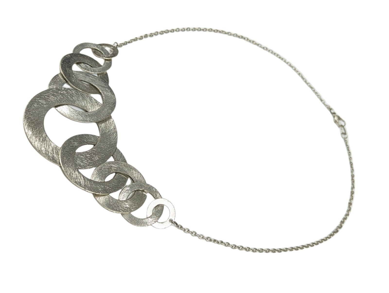 Silver Statement Necklace Interlocking Circle Rin… - image 5