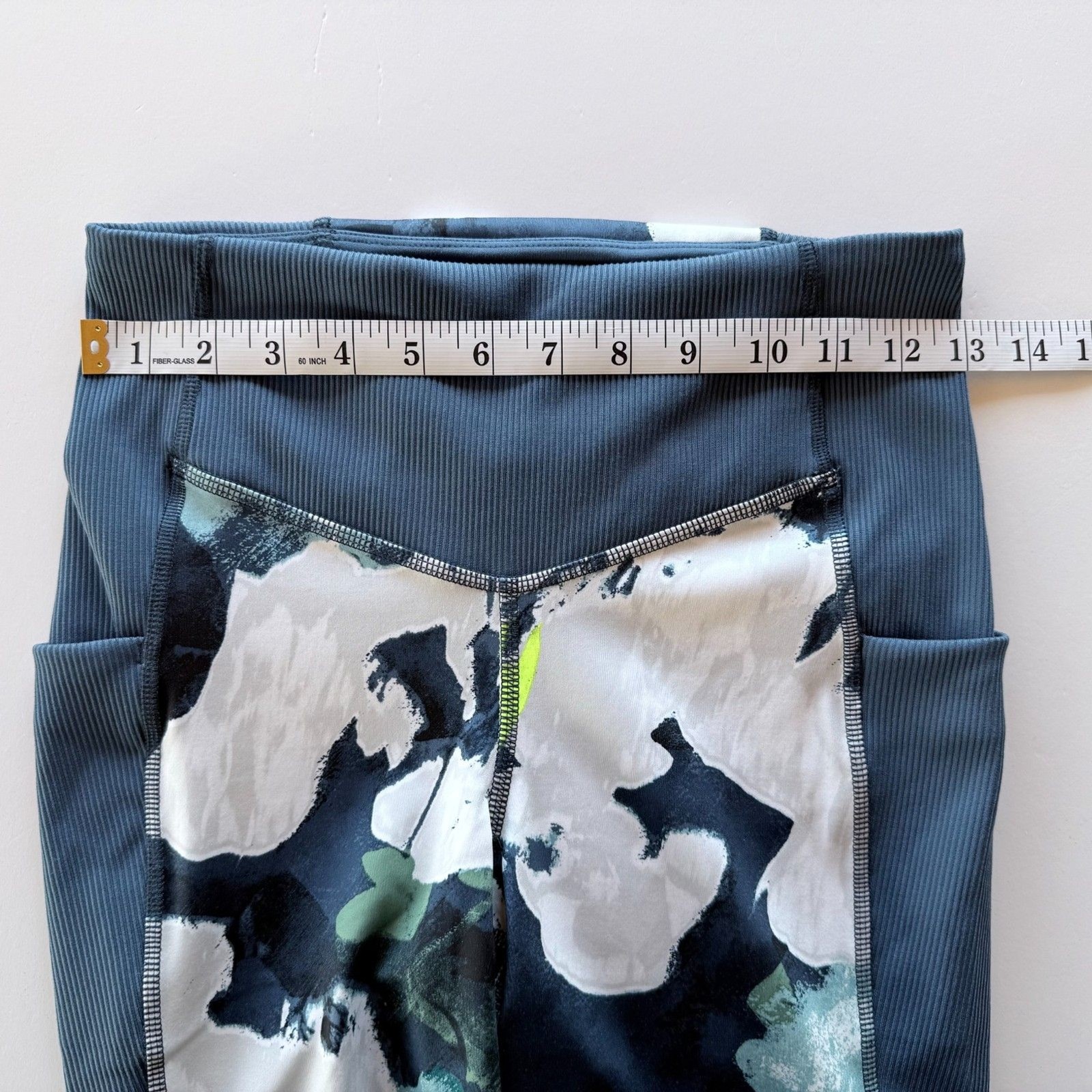 NEW The North Face Women's Abstract Watercolor Dune Sky Leggings in Blue Size M thumbnail 15
