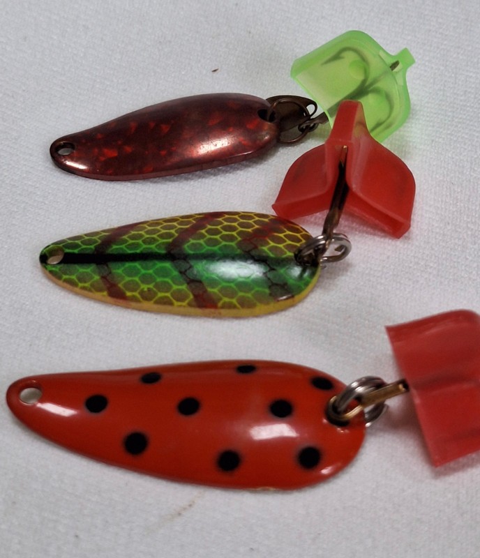 3 DIFFERENT USED WONDERLAND MENO POACHER SPOON LURES VIDEO 1 3/4 INCHES LONG NIC