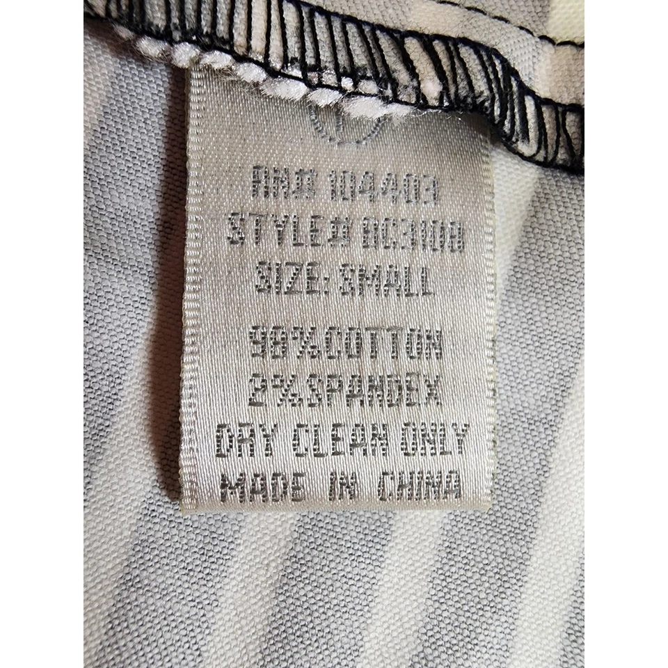 J.O.A. Saia Los Angeles listrada bolinhas plissada linha A tamanho P preta branca - Imagem 4 de 4