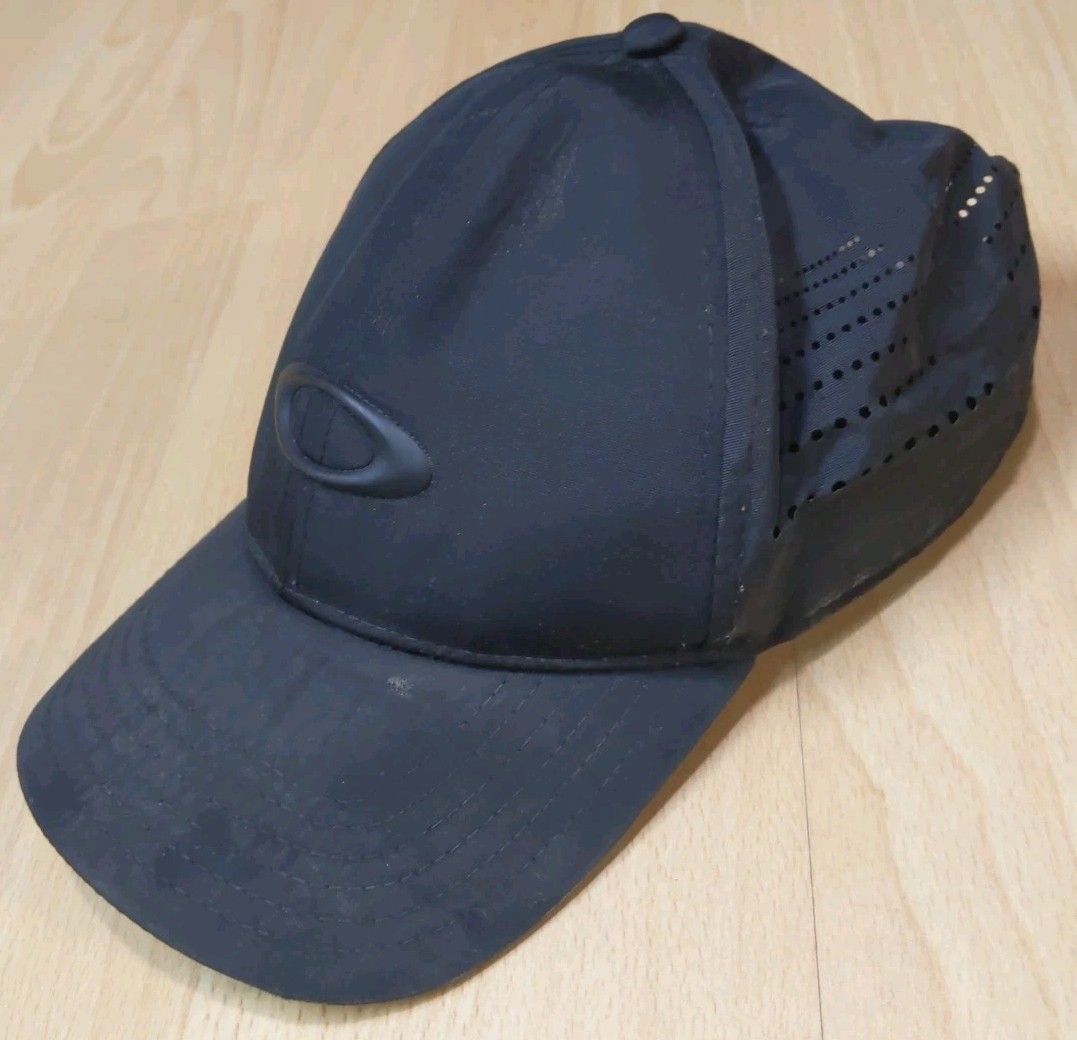 OAKLEY Men's Tech Adjustable Performance Hat Cap … - image 1