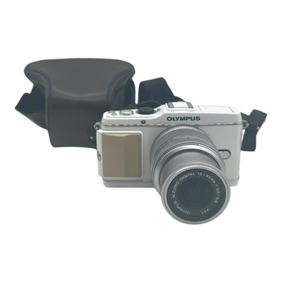 OLYMPUS PEN E-P3 12.3MP Digitalkamera mit 14-42mm Objektiv Zuiko