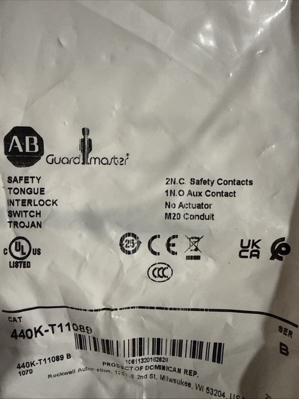 Allen Bradley Guardmaster 440K-T11089  Safety Switch