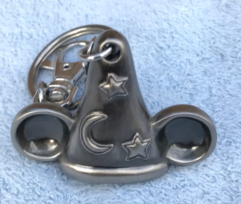 Disney / Keychain / Sorcerer Mickey's Hat/Pewter/ NEW
