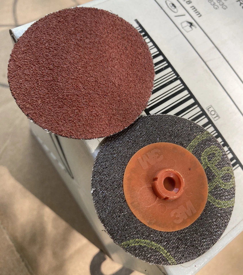 Qty:50 3M 963G 2” 60 Grit Roloc Ceramic Abrasive Disc Type S Quick Change - Image 2 of 4