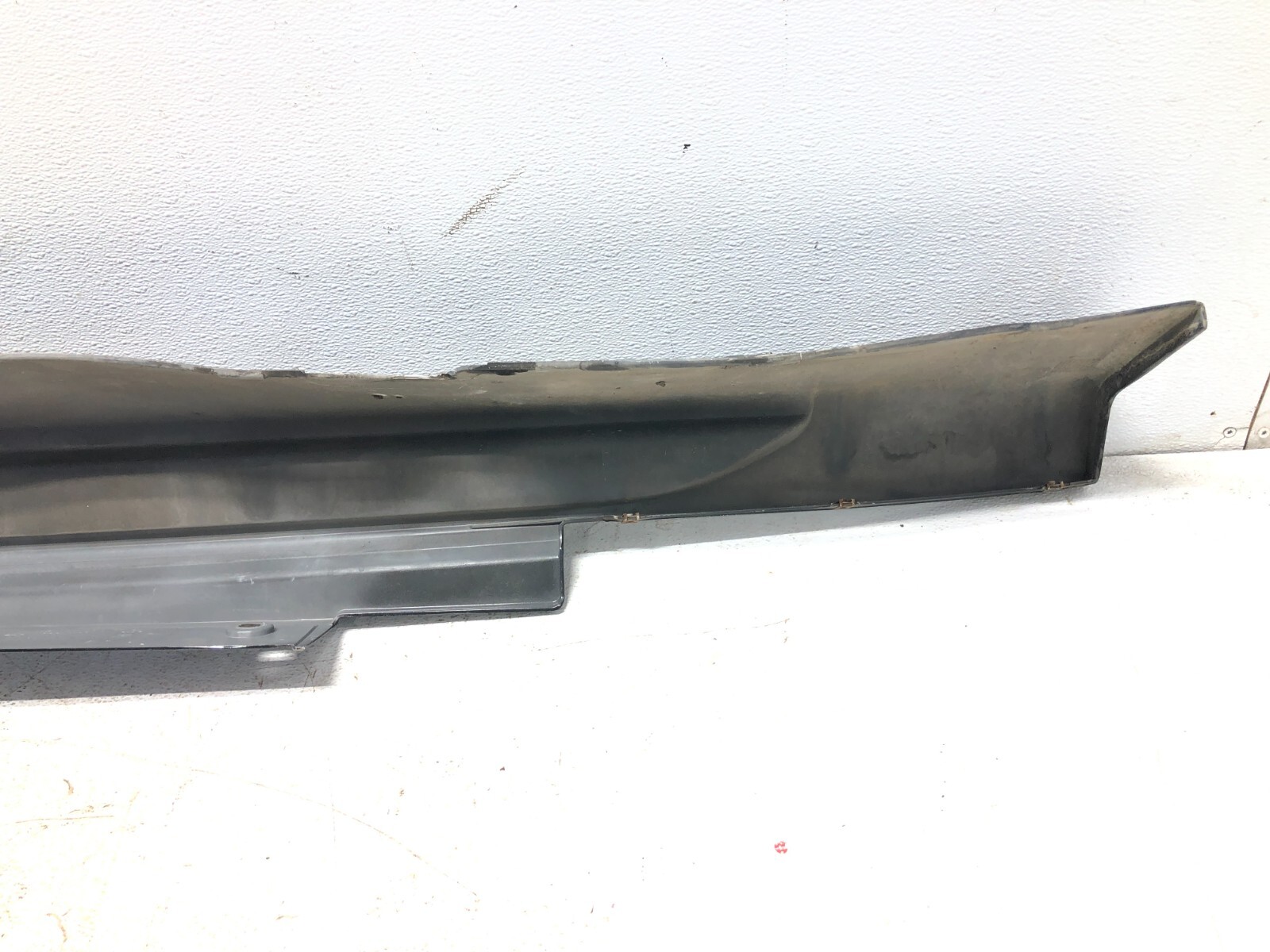 2008-2018 MASERATI GRANTURISMO S M145 RIGHT PASS SIDE SKIRT ROCKER PANEL OEM
