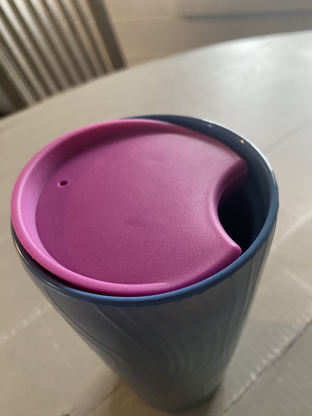 Starbucks Ceramic Tumbler with Lid 12 oz Color Change Wave Ombre Blue - Photo 2 sur 4