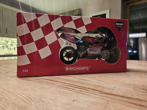 2002 MINICHAMPS MICHAEL THE BLADE RUTTER DUCATI 996RS 122021296 MACAU GP WINNER - Picture 6 of 6