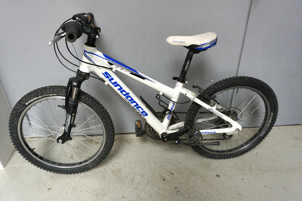 Sundance Racing Kinderrad Rad Fahrrad Kinderfahrrad weiß 20 Zoll defekt(A025-060