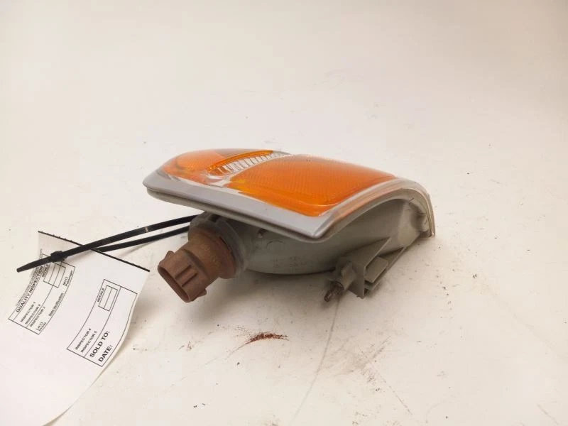 2002-2004 FORD EXPLORER FRONT RIGHT TURN SIGNAL LAMP - Imagem 4 de 4