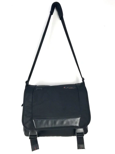 Samsonite Laptop Bag, Black, shoulder strap, Lockable Business Travel VGC