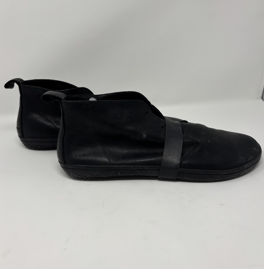 Vivobarefoot Men's Leather Pittards Wild Hide Sneakers Original size 44, US 11