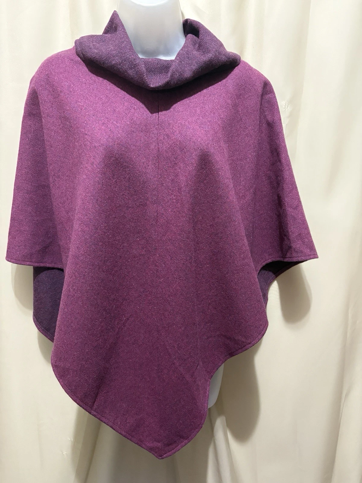 Triona 100% Wool Cape Poncho Made In Ireland
Opens in a new window or tab
