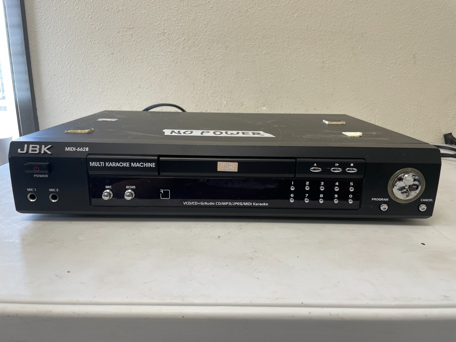 JBK MIDI-6628 DVD Player – Progressive Scan