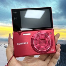 Samsung MV800 Digital Camera Selfie Flip-out Vlog 5x Zoom 16.1MP Red -90 New