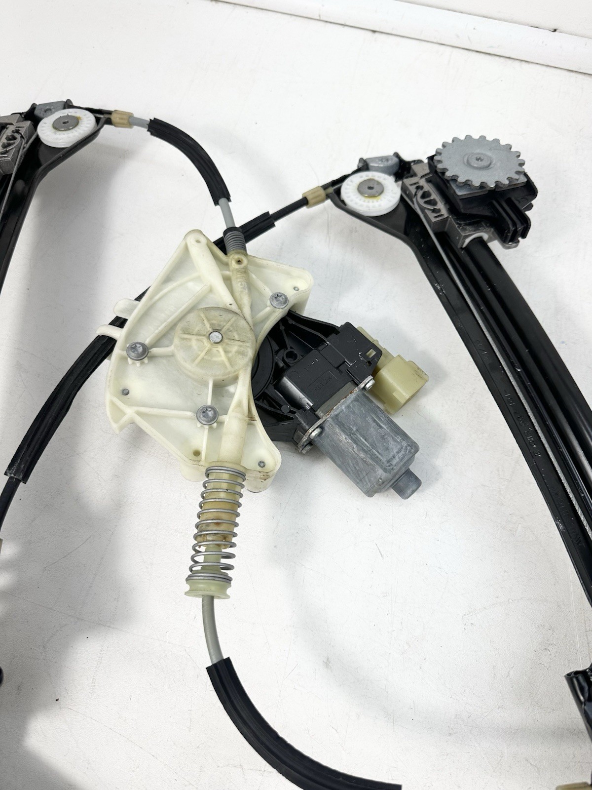 14-17 Maserati Ghibli Rear Right Door Window Regulator Motor 670030022 Oem