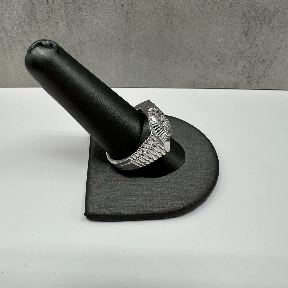 Gents Diamond Ring in Sterling Silver – 0.10ctw, Size 10.5, New - Image 3 of 4