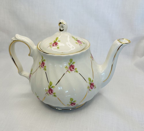 Sadler Tea Pot-3632, Swirl, Rose with Lattice and Gold Trim - Picture 2 of 3