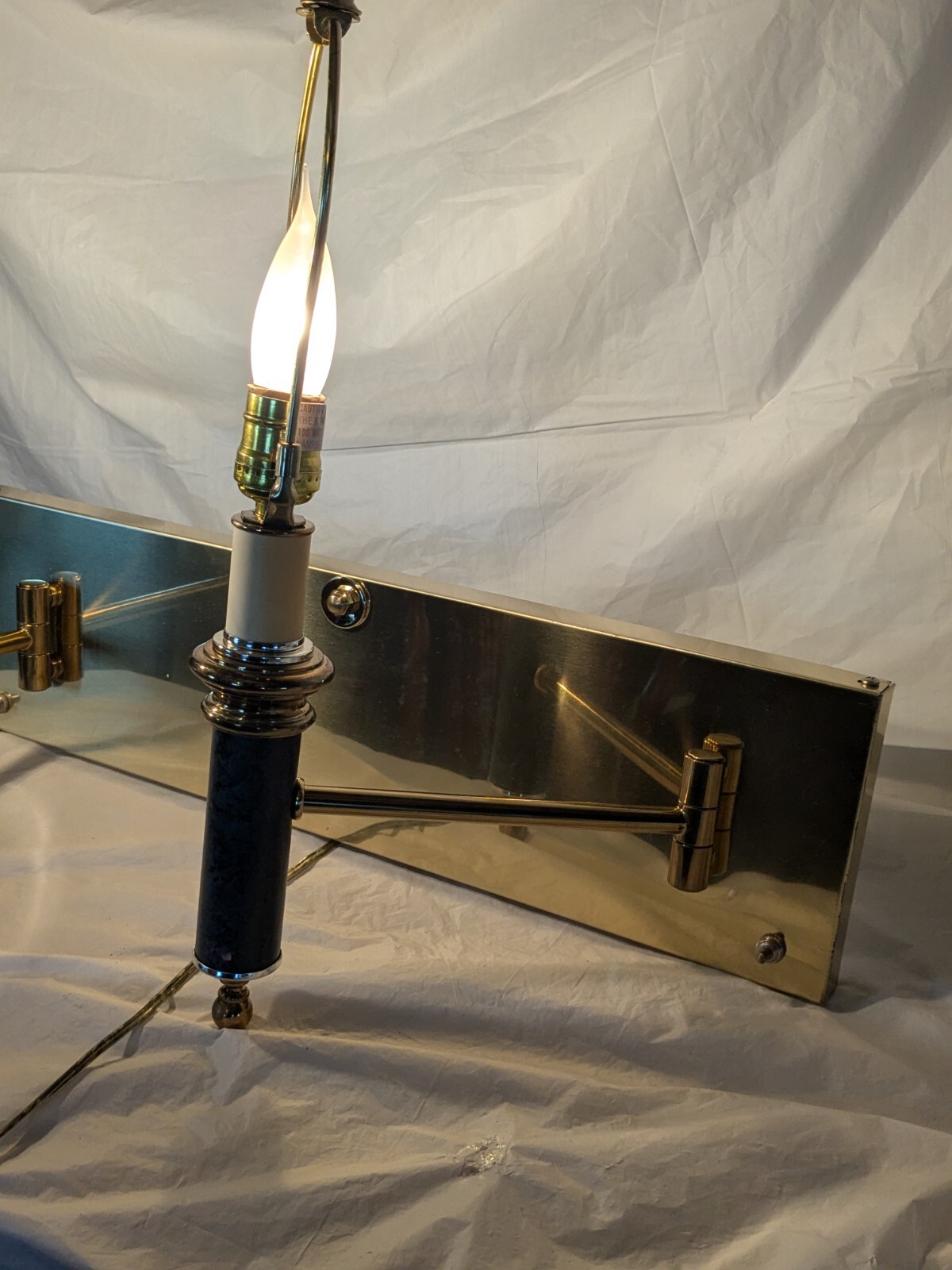 Mid Century Modern Brass Double Lamp Wall Sconce NOS 80s Hollywood Regency rare