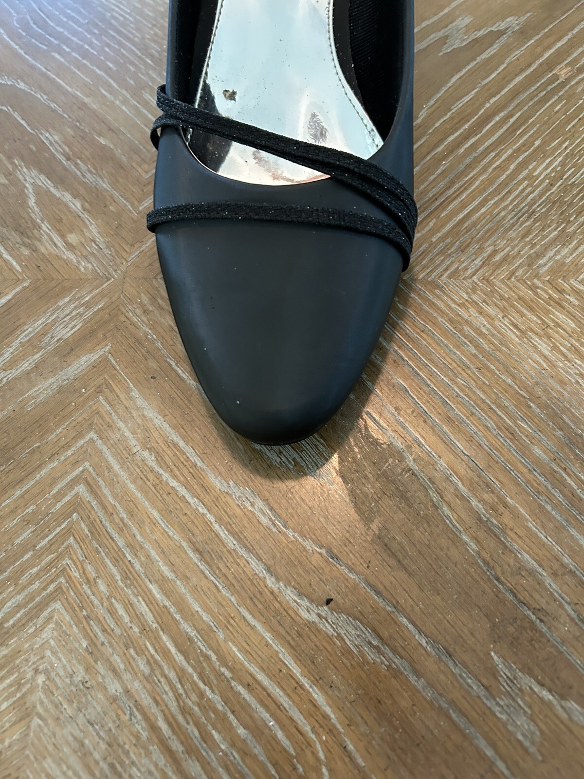 Picture 2 of 6