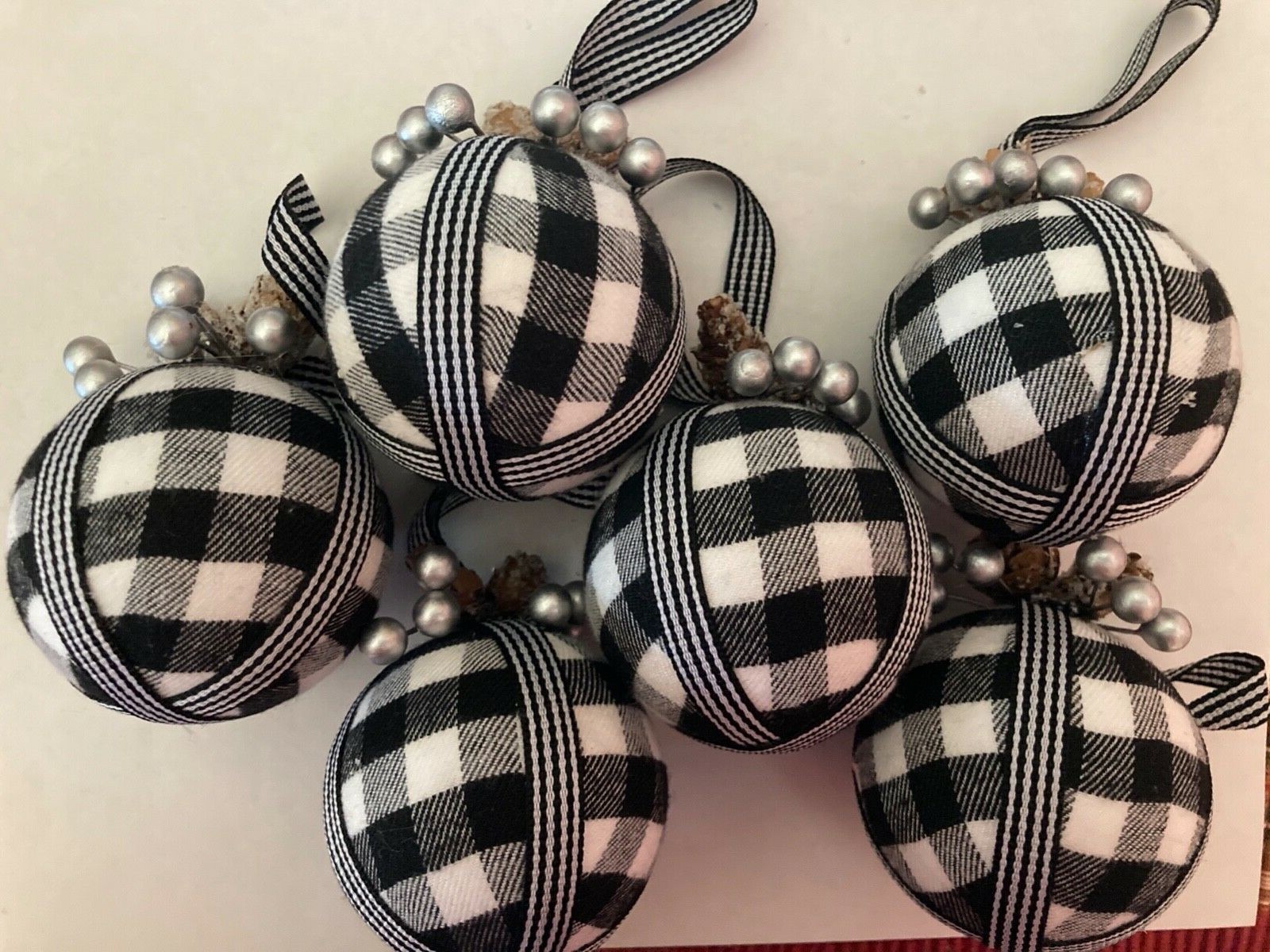 buffalo plaid ornaments black and white
