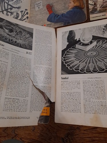 Clark's J & P Coats ONT Crochet Instruction Booklets 1940s 1950s Red Heart Yarns - Picture 13 of 14