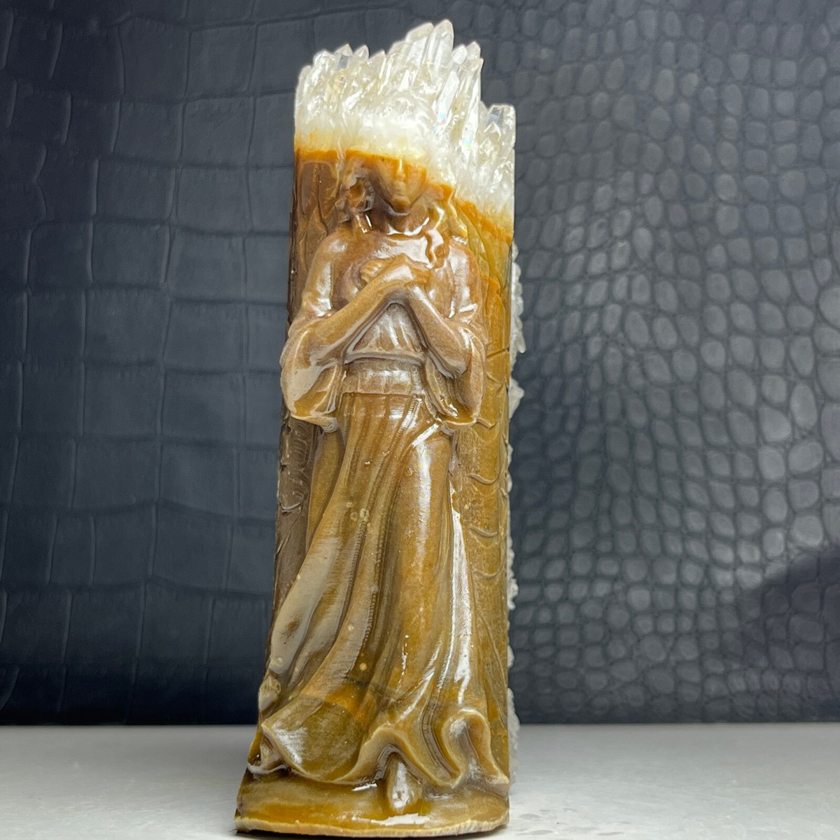 天然石クリスタルコレクション 529GNatural Crystal Cluster QuartzSpecimen ,Hand-Carved ANGELL