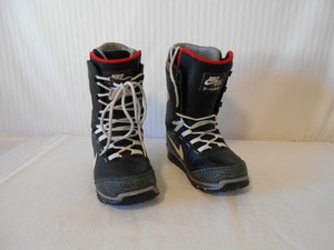 mens nike snowboard boots