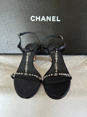 (1) Chanel 20S CC Stars Marine Black Heels Shoes Size 40 1/2 C - US 10 1/2 - New