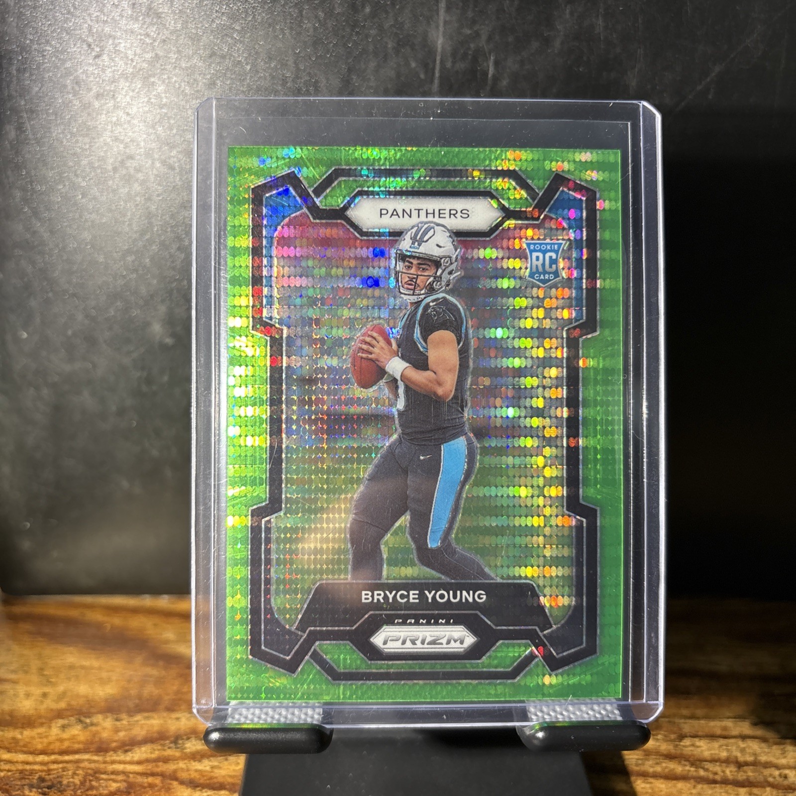 2023 Panini Prizm - Rookies Bryce Young #311 Neon Green Pulsar Prizm (RC)