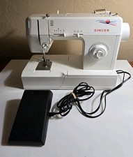 SINGER 2517C Sewing Machine With Pedal / Power Supply Operational Free Ship