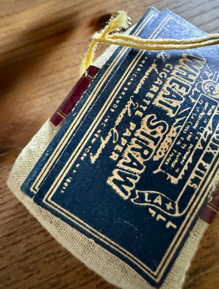 BOLSA COLECCIONABLE DE TABACO PARA FUMAR DURHAM DE COLECCIÓN CON PAPELES DE LIAR Foto 2 de 3