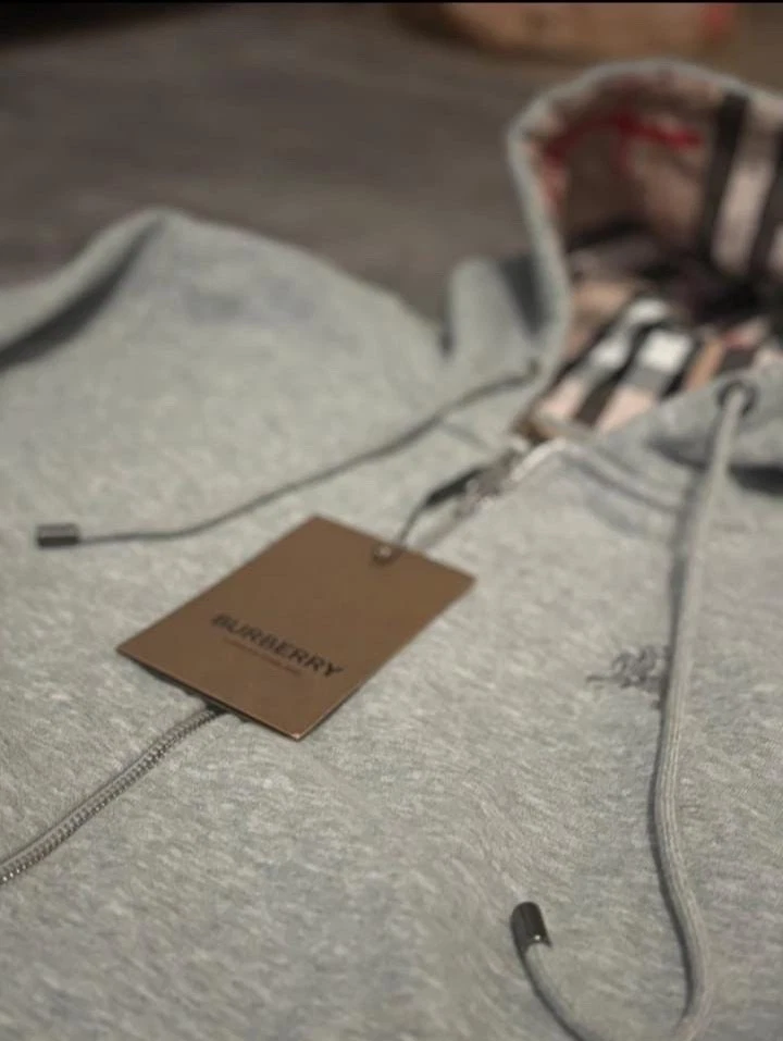 Burberry Zipper Hoodie | Grau | Größe M | Neu & ungetragen - Bild 4 von 4