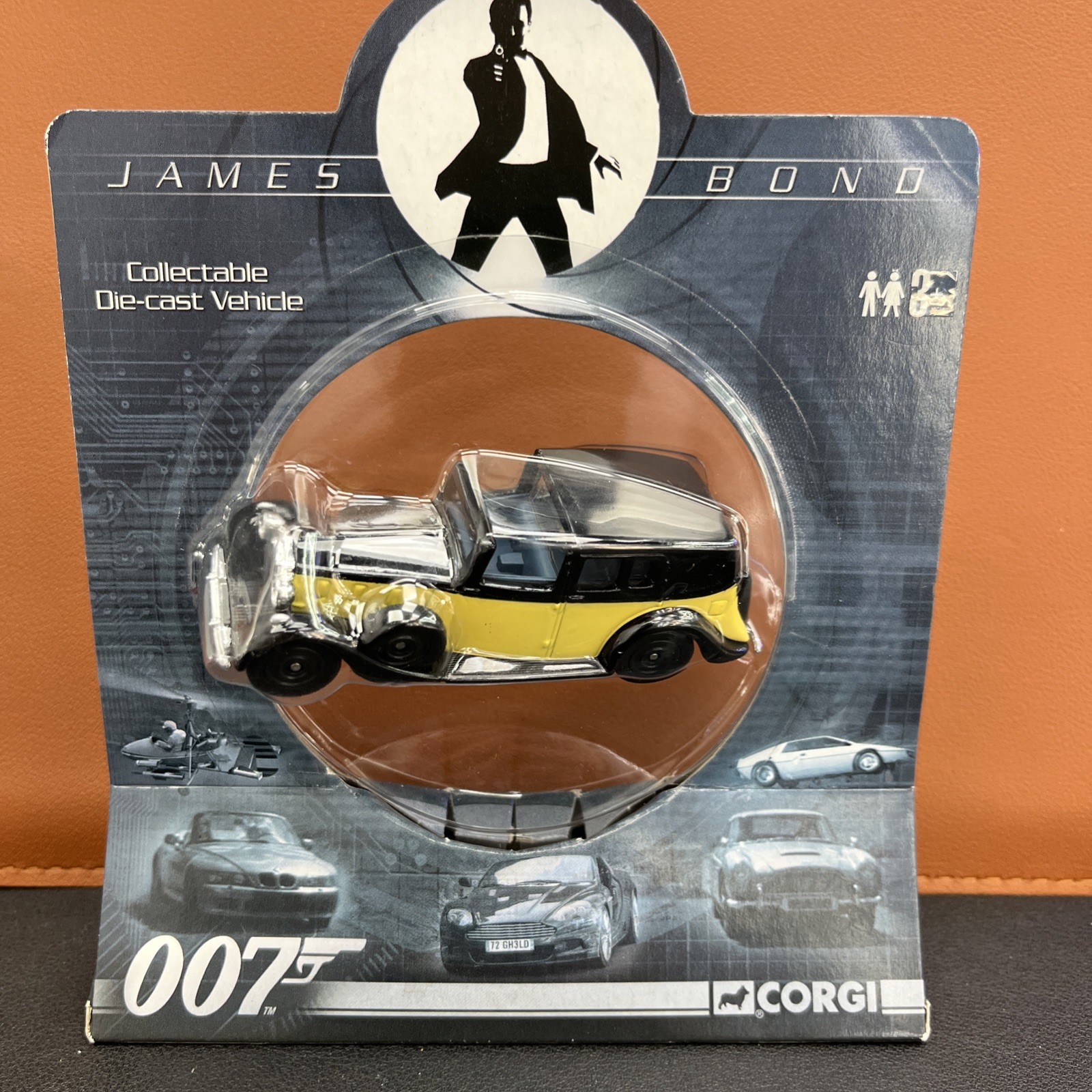 Corgi James Bond 007 Rolls Royce III Die Cast Car TY95609