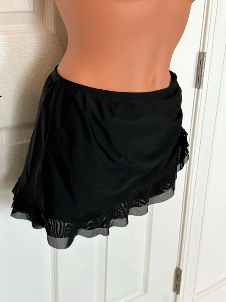 Parte inferior de natação Be Creative 10 preta com saia nova com etiquetas - Imagem 4 de 4