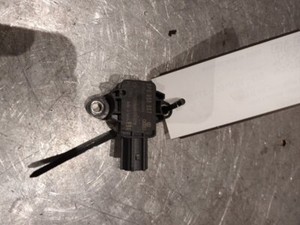 AUDI A4 TDI S LINE DPF E4 4 DOHC 2006-2008 - N/S TÜR CRASH AUFPRALLSENSOR VORNE