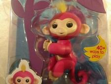 Authentic WowWee Fingerlings Pink Baby Monkey Bella Interactive Yellow Hair New