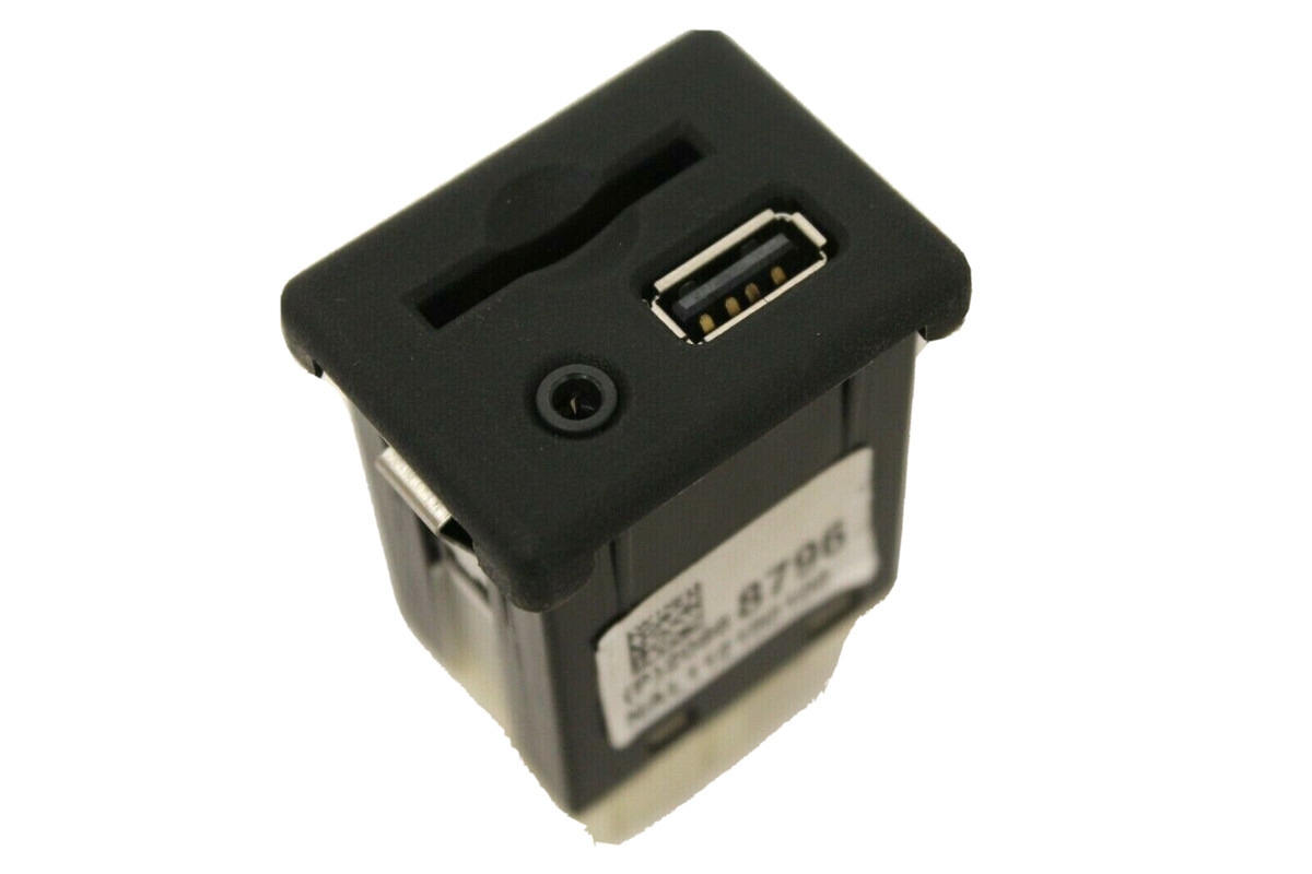 OEM GM, USB, AUX & Sim Card Port, Part# 20868796 - 20942160 